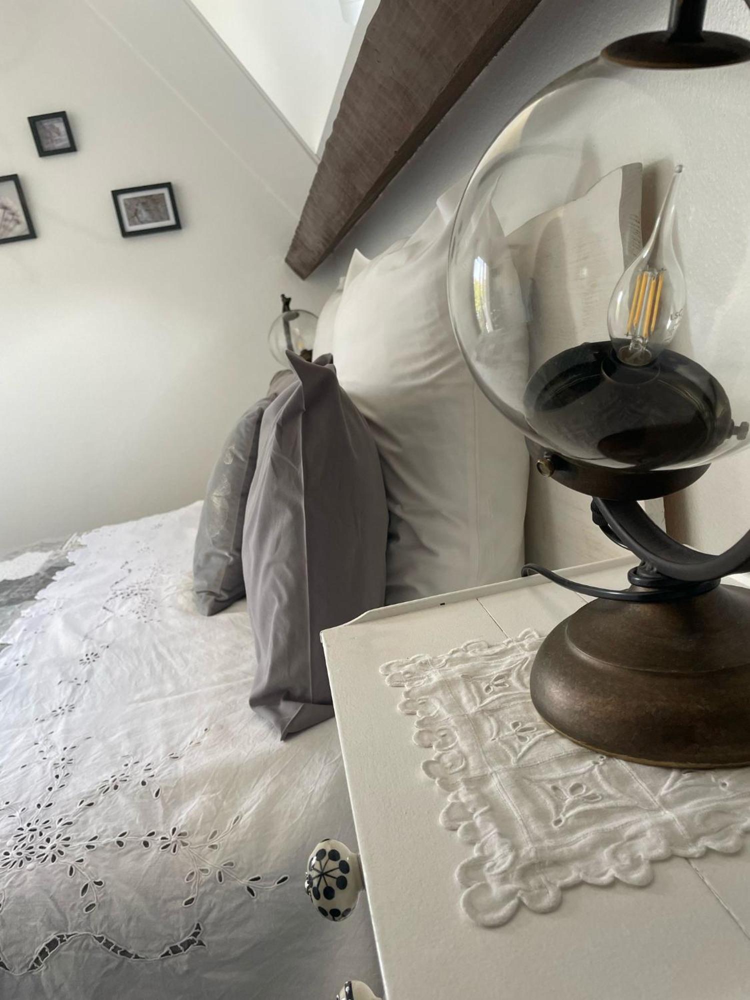 Chambres D'Hotes Le Relais Globe Trotteur Montaigu  Exteriér fotografie